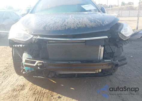 2013 Hyundai Santa Fe Limited z USA, uszkodzony, nr VIN KM8SR4HF3DU006870